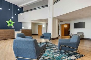 1 bedroom, desk, laptop workspace, blackout drapes
