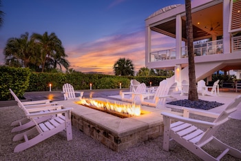 Villa, 2 Bedrooms, Non Smoking, Balcony (View) | Living area | 55-inch flat-screen TV with cable channels, foosball, table tennis