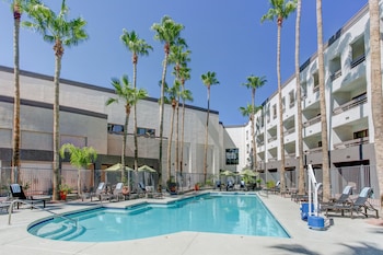 Room, 1 King Bed, Non Smoking, Pool View | Hypo-allergenic bedding, in-room safe, soundproofing, iron/ironing board