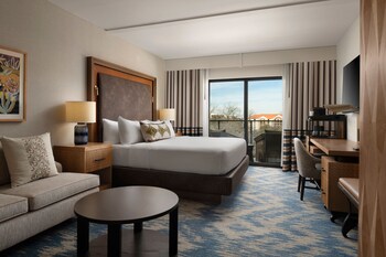 Alberca al aire libre y camas balinesas (con cargo)