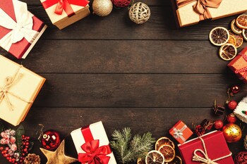 Hồ bơi ngoài trời, mở cửa từ 9:00 đến 22:00, lều (phụ phí) 