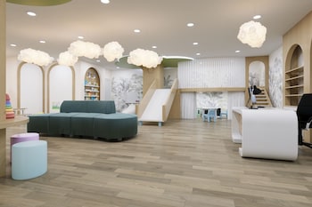 2 indoor pools, sun loungers