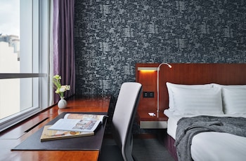 Tarjolla lounas ja happy hour