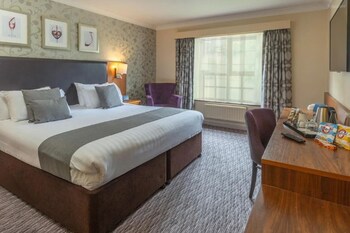 Indoor pool, pool loungers