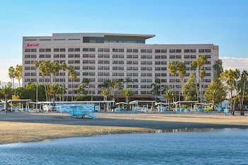 Down comforters, pillowtop beds, in-room safe, desk