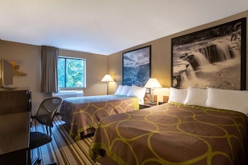 Habitación doble, 2 camas matrimoniales | Ropa de cama de alta calidad y caja de seguridad en la habitación