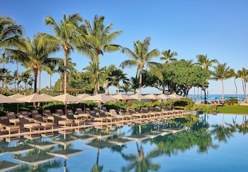 2 outdoor pools, cabanas (surcharge), pool umbrellas