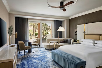 Alberca al aire libre por temporada y camas balinesas (con cargo)