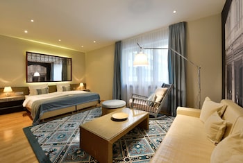Suite, 1 cama King size, hidromasaje | Servicios de la habitación