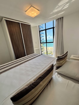 Indoor pool, sun loungers