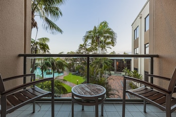 Outdoor pool, sun loungers