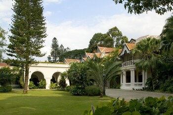 Pub, con vista al jardín, abre todos los días