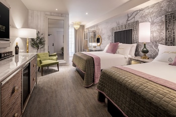 Premium bedding, pillowtop beds, minibar, in-room safe