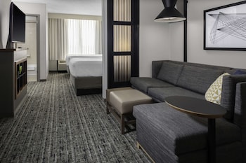 Premium bedding, pillowtop beds, desk, blackout drapes