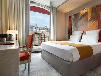 Superior Room, 1 Double Bed, Balcony | Premium bedding, minibar, in-room safe, desk