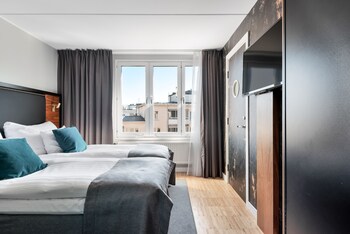 Junior-Suite, 1 Doppelbett | Blick auf die Straße