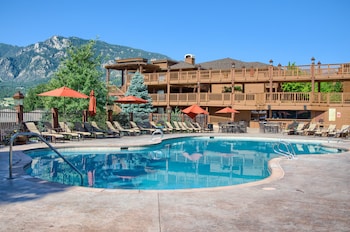 Indoor pool, 2 outdoor pools, open 8:00 AM to 10:00 PM, pool umbrellas