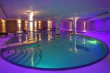 2 Bars/Lounges, Sportbar