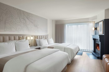 Outdoor pool, a heated pool, open noon to 8:00 PM, sun loungers