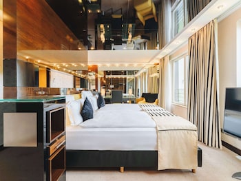 Presidential Suite, 1 King Bed | 1 bedroom, hypo-allergenic bedding, minibar, in-room safe