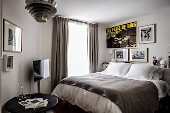 Room, 1 King Bed (Pigalle 21) | City view