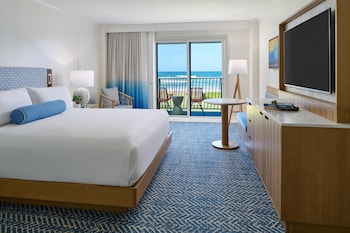 4 outdoor pools, open 8:00 AM to 8:00 PM, pool umbrellas, sun loungers