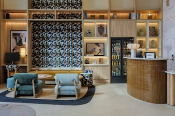 Morgenmadsbuffet hver dag (14 EUR pr. person)