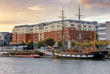 Daily full breakfast for a fee