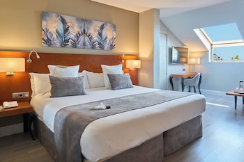 En 26-tommers LCD-TV med Parabol-TV samt TV