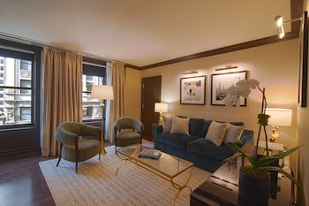 Frette Italian sheets, premium bedding, down comforters, pillowtop beds