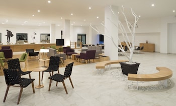 Daily cooked-to-order breakfast (MXN 290 per person)