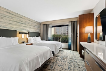 Outdoor pool, open 7:00 AM to midnight, sun loungers