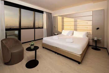 Petit déjeuner buffet (6 EUR par personne)