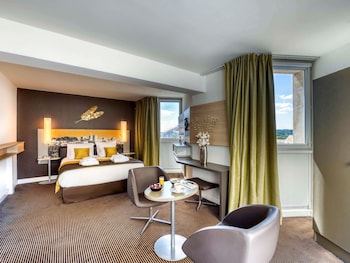 In-room safe, individually furnished, desk, blackout drapes