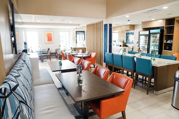 Free buffet breakfast on weekends