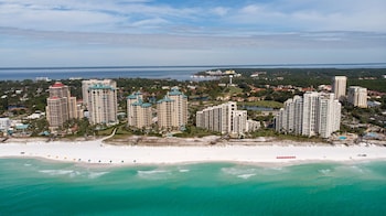 Bayside at Sandestin One Bedroom | In-room dining