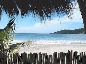 3 outdoor pools, pool umbrellas