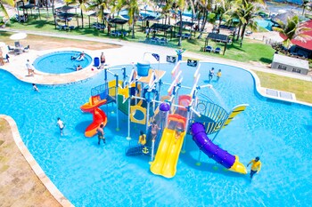 Minibar, free cots/infant beds, free WiFi, bed sheets