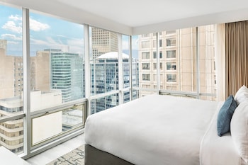 Suite, 1 King Bed with Sofa bed, Harbour View | Mountain view