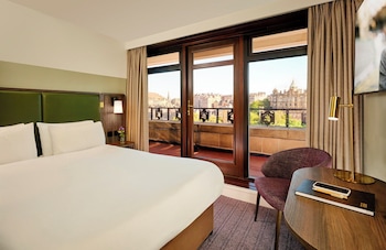 供應早餐、午餐和晚餐,花園景觀