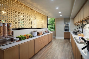 Free daily full breakfast