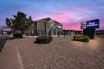 Free daily full breakfast