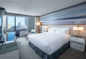 Frette Italian sheets, premium bedding, pillowtop beds, in-room safe