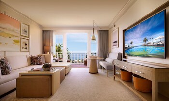 3 outdoor pools, cabanas (surcharge), pool umbrellas