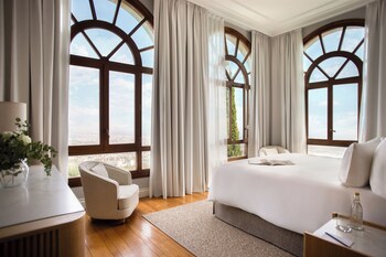 Indendørs pool, udendørs pool, parasoller