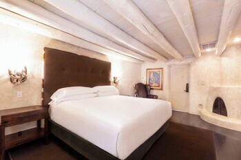 Suite, 1 trÚs grand lit, vue sur la cour intérieure (Native American Suite) | Vue sur la cour