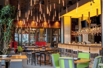 Frokost og middag serveres