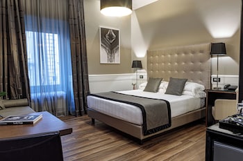 1 bedroom, premium bedding, minibar, in-room safe