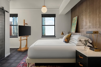 Se sirven desayunos, comidas, cenas y mariscos