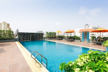 Rooftop pool